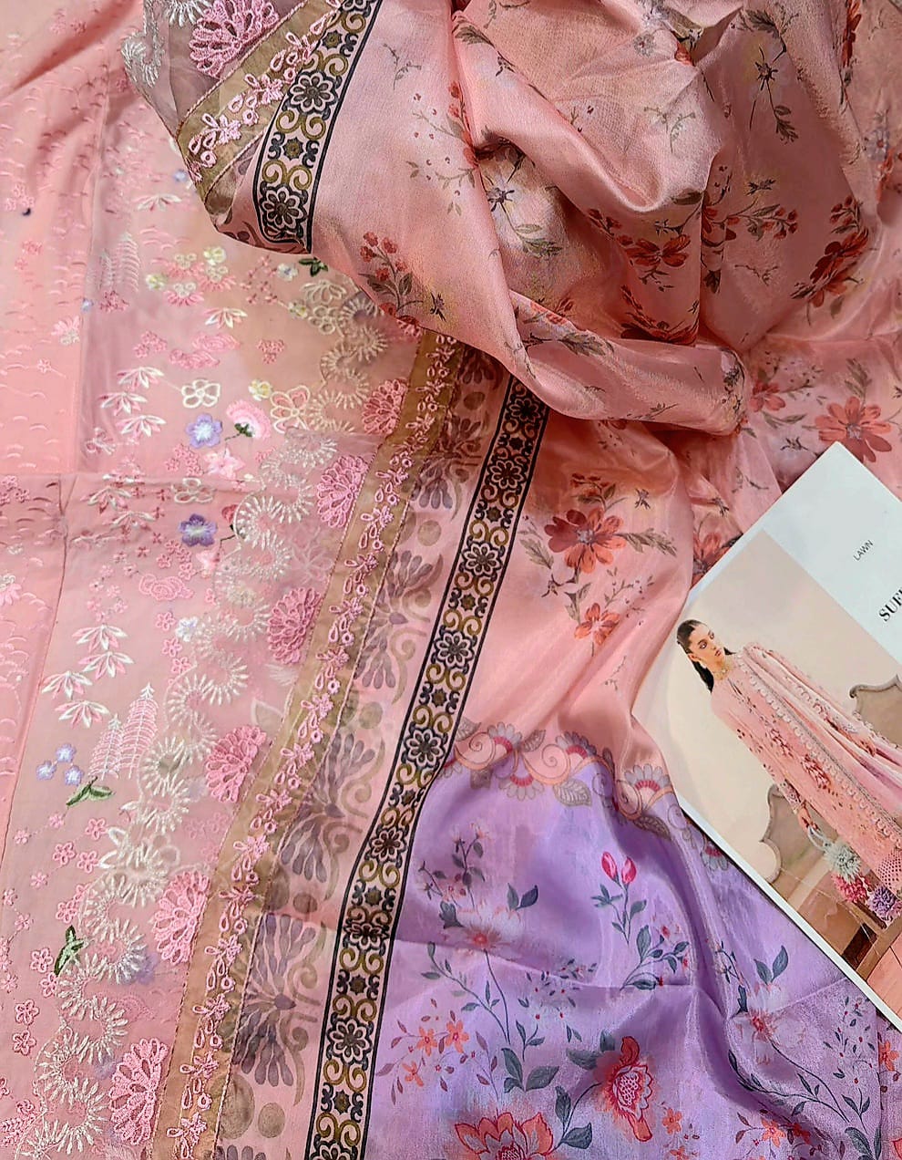 SUFFUSE LEENA 3pc Unstitched